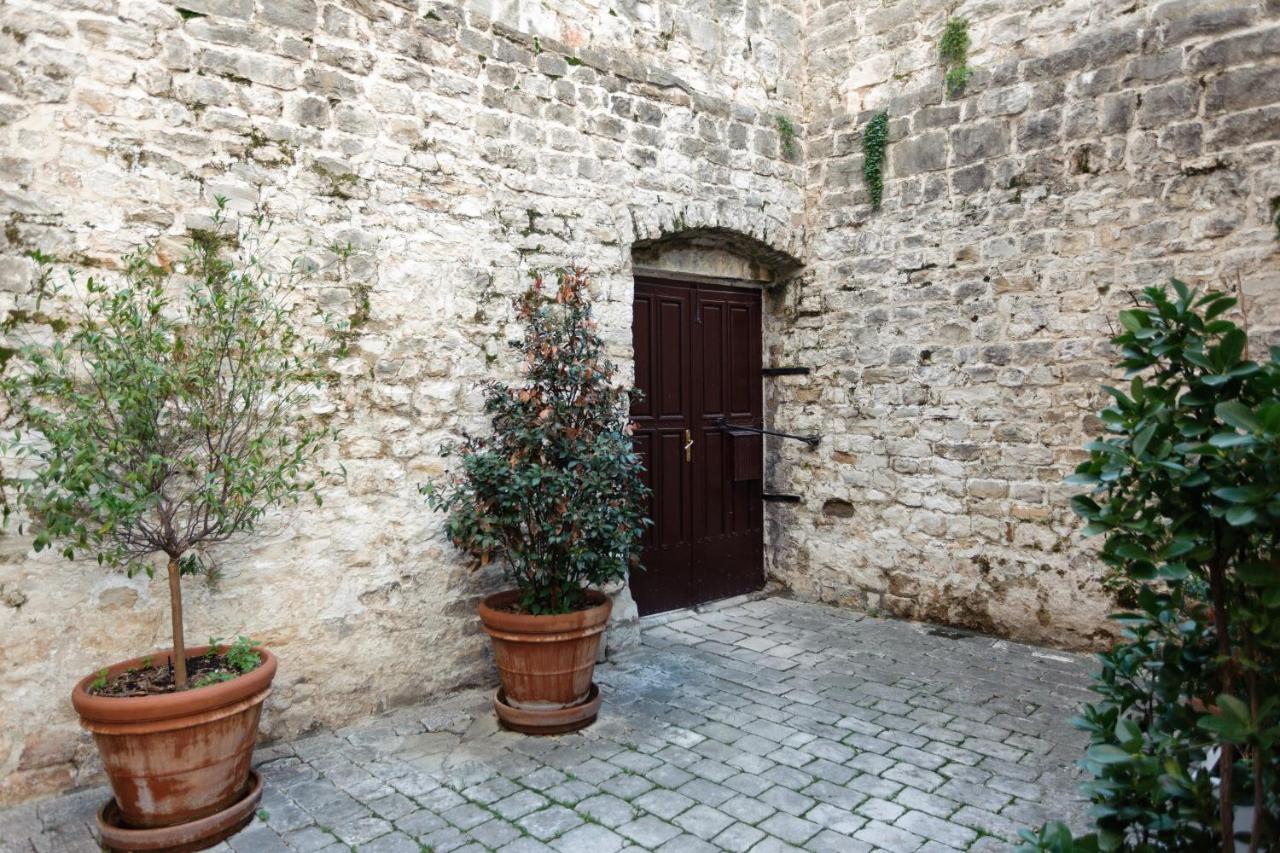 Old Town Luxury House Apartment Split Exterior photo